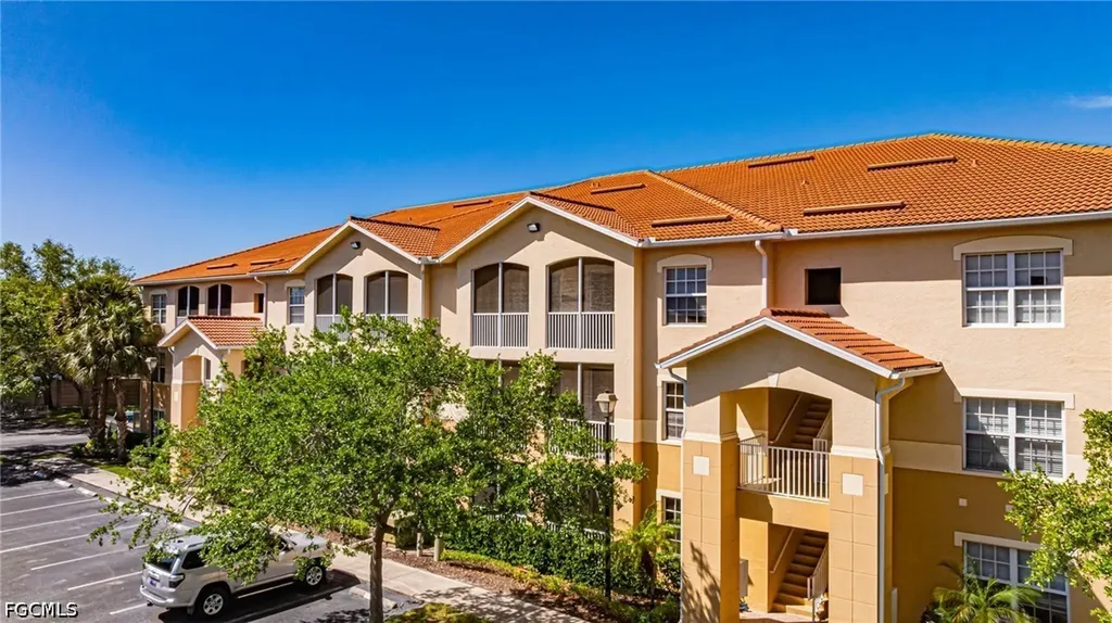 9025 Colby Drive Fort Myers FL 33919