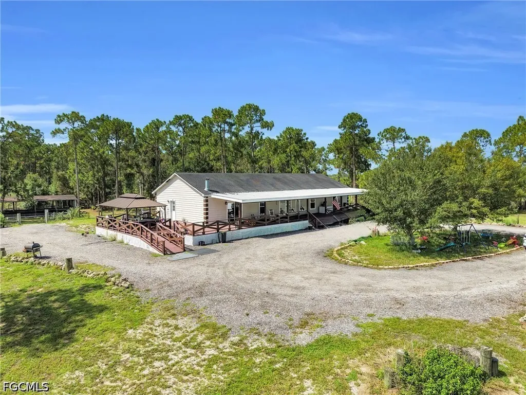 2511 Christopher Lane Clewiston FL 33440