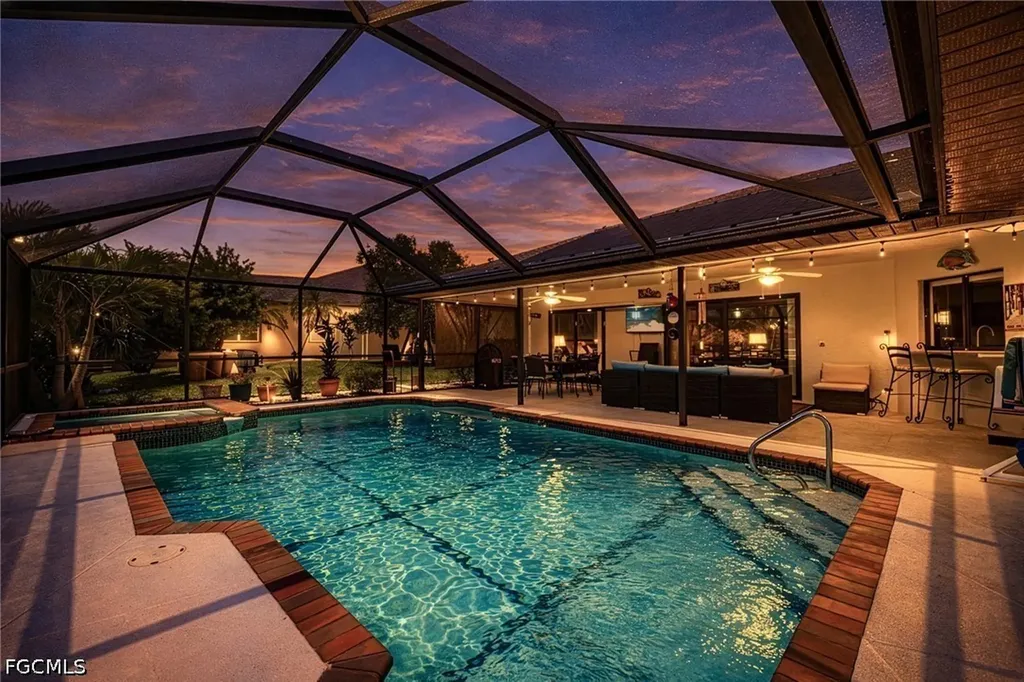 2534 SE 24th Place Cape Coral FL 33904