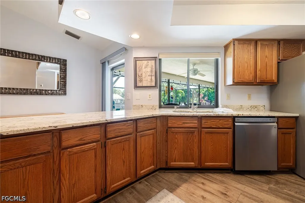 2534 SE 24th Place Cape Coral FL 33904