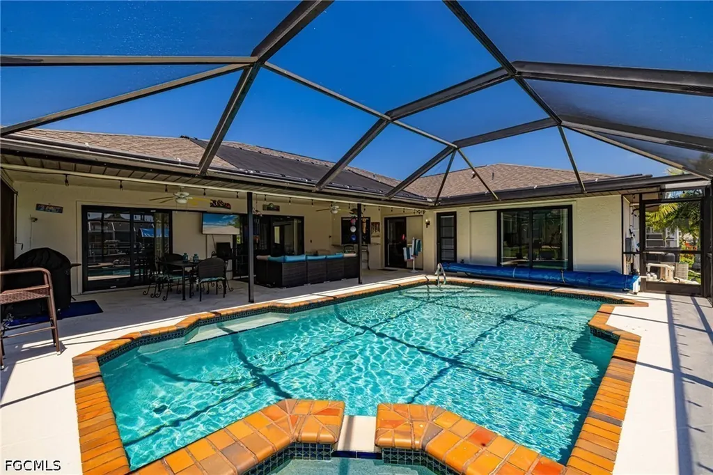 2534 SE 24th Place Cape Coral FL 33904