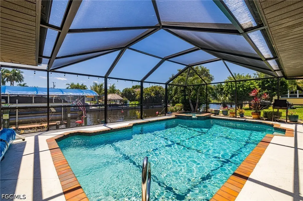 2534 SE 24th Place Cape Coral FL 33904