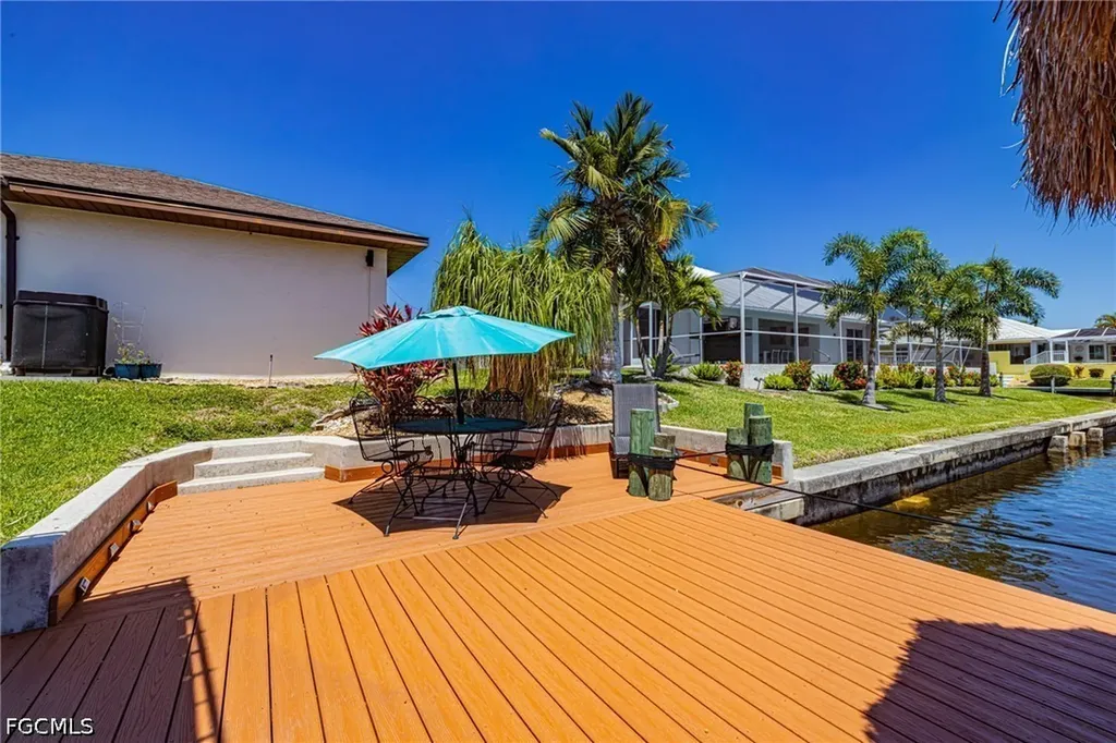2534 SE 24th Place Cape Coral FL 33904