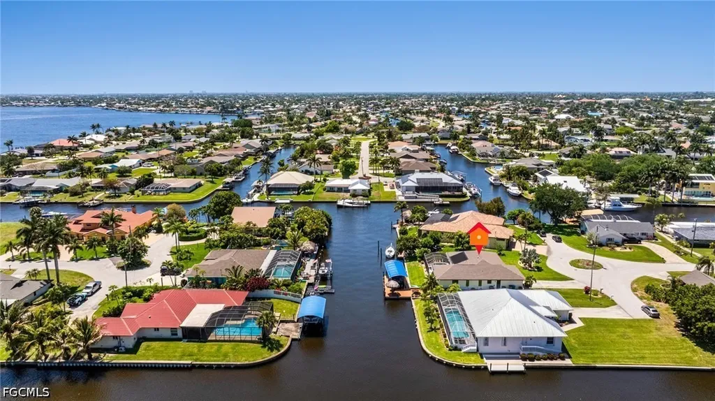 2534 SE 24th Place Cape Coral FL 33904