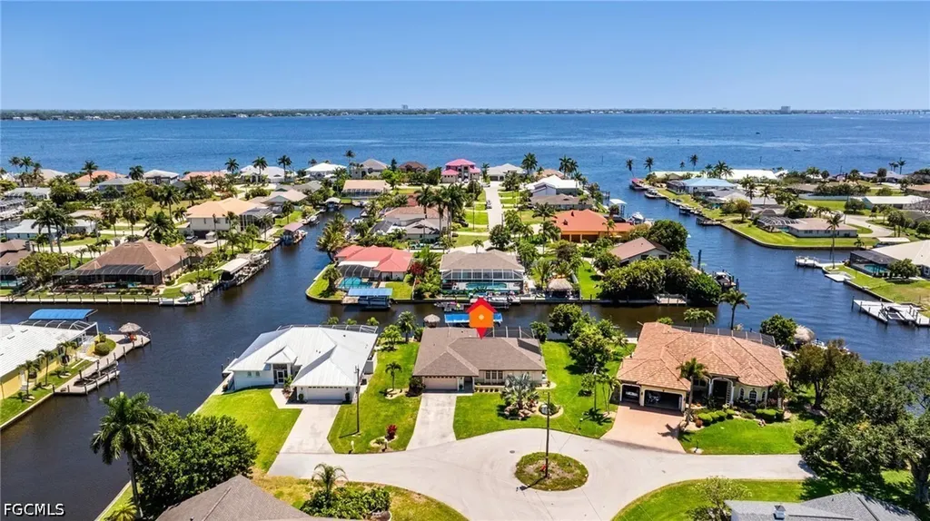 2534 SE 24th Place Cape Coral FL 33904