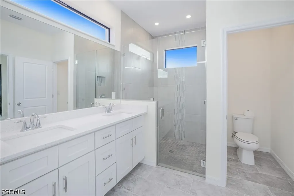 2102 NW 6th Place Cape Coral FL 33993
