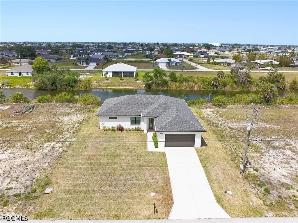 2102 NW 6th Place Cape Coral FL 33993