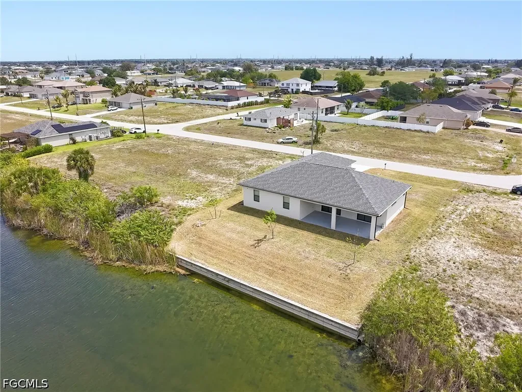 2102 NW 6th Place Cape Coral FL 33993
