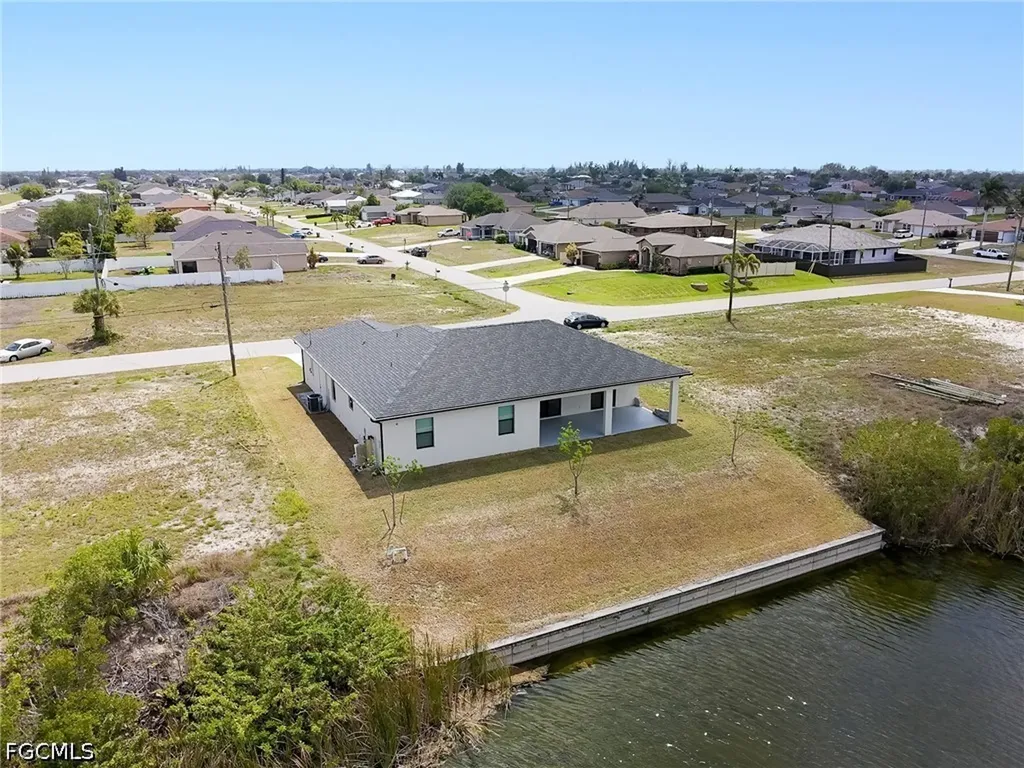 2102 NW 6th Place Cape Coral FL 33993