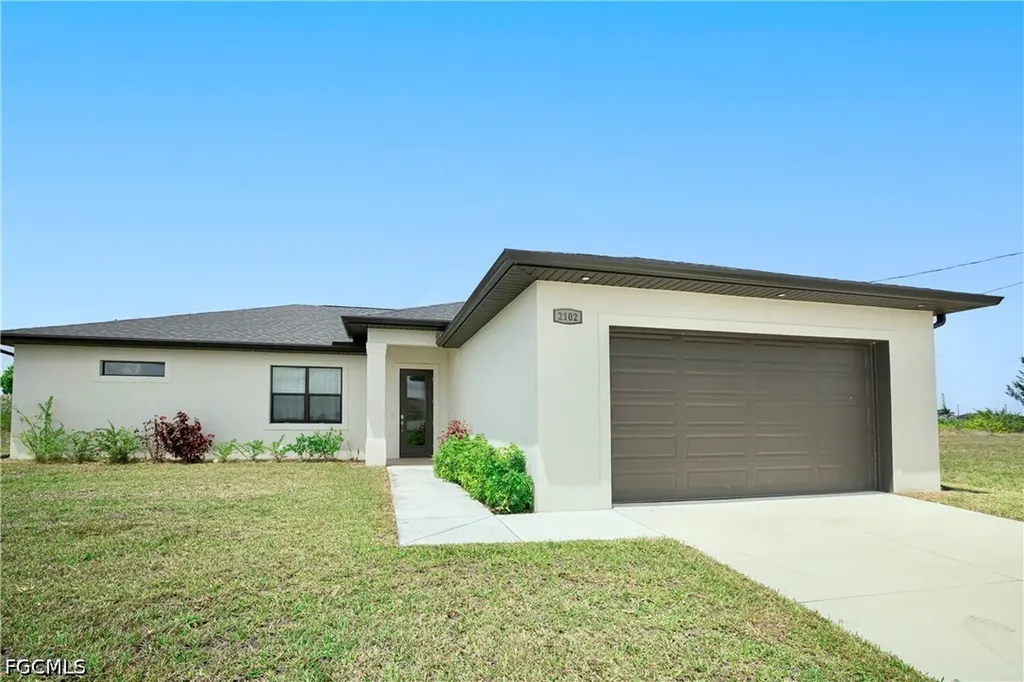 2102 NW 6th Place Cape Coral FL 33993
