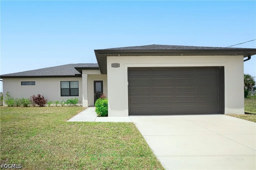 2102 NW 6th Place Cape Coral FL 33993