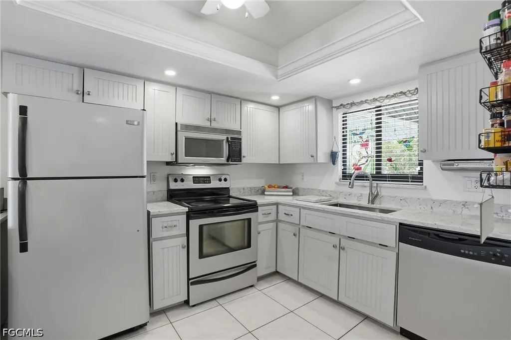 1205 SE 46th Lane Cape Coral FL 33904
