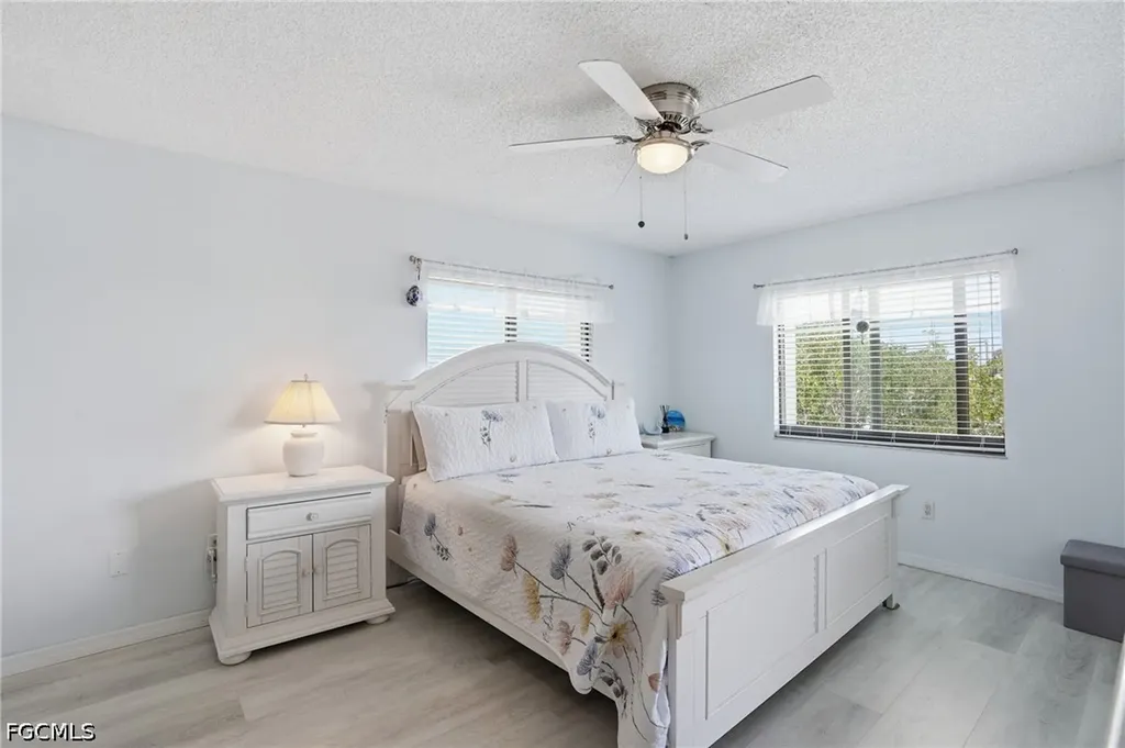 1205 SE 46th Lane Cape Coral FL 33904