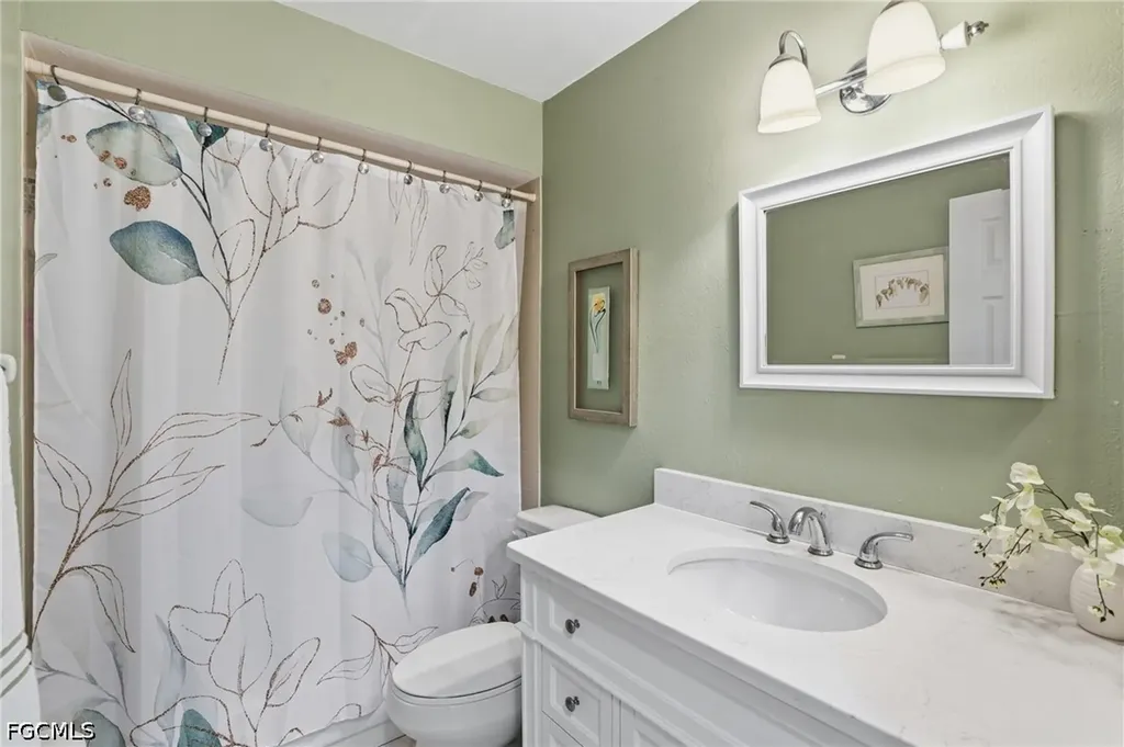 1205 SE 46th Lane Cape Coral FL 33904