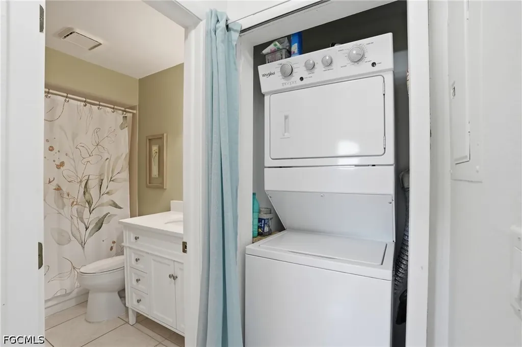 1205 SE 46th Lane Cape Coral FL 33904