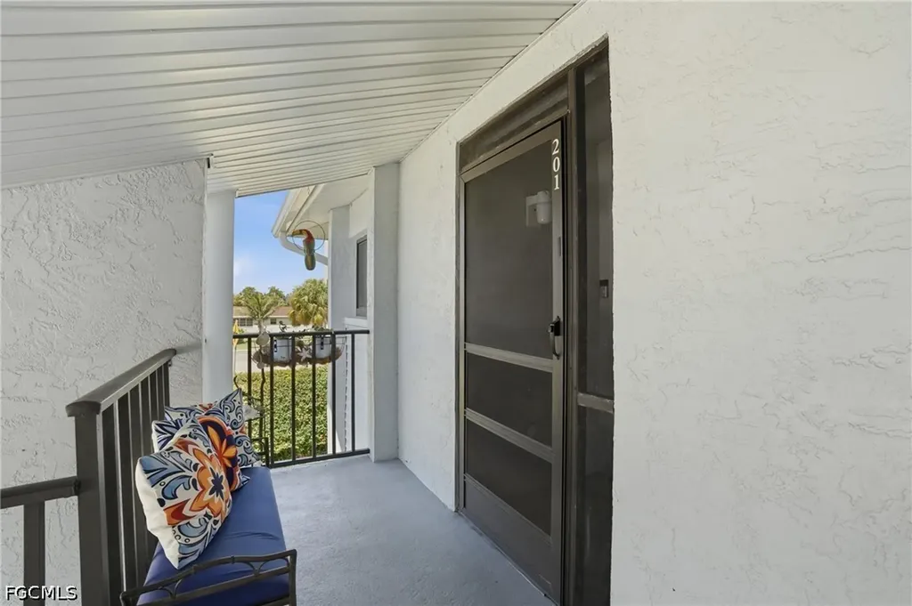 1205 SE 46th Lane Cape Coral FL 33904