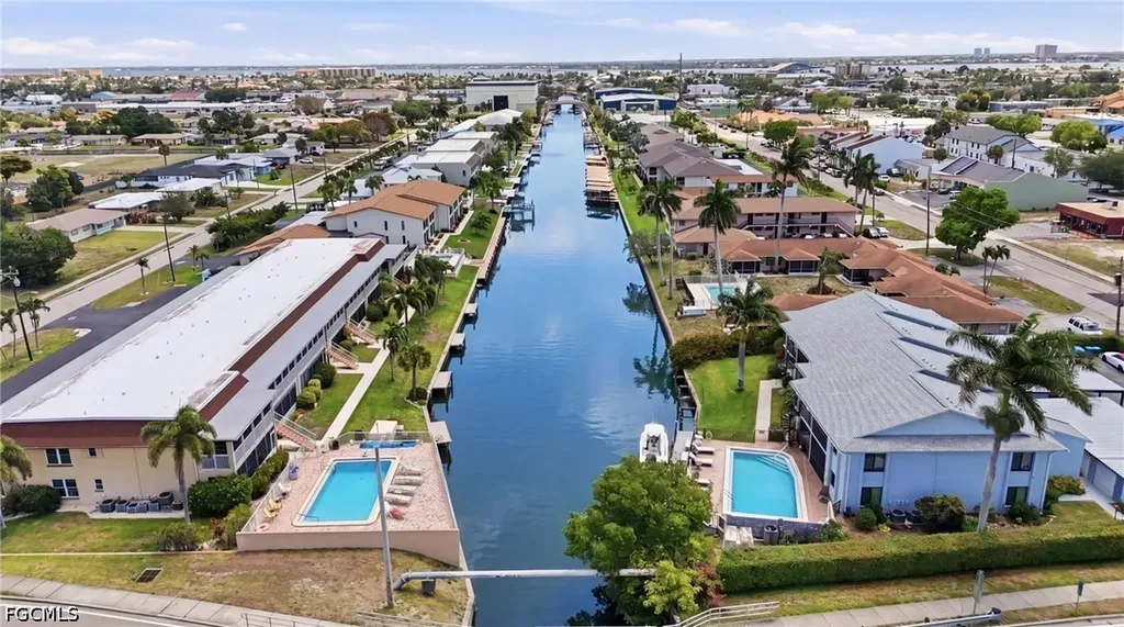 1205 SE 46th Lane Cape Coral FL 33904