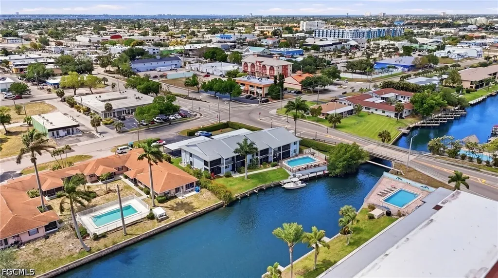 1205 SE 46th Lane Cape Coral FL 33904