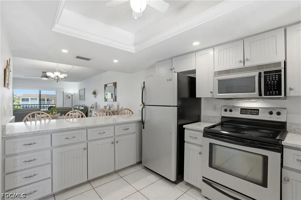 1205 SE 46th Lane Cape Coral FL 33904