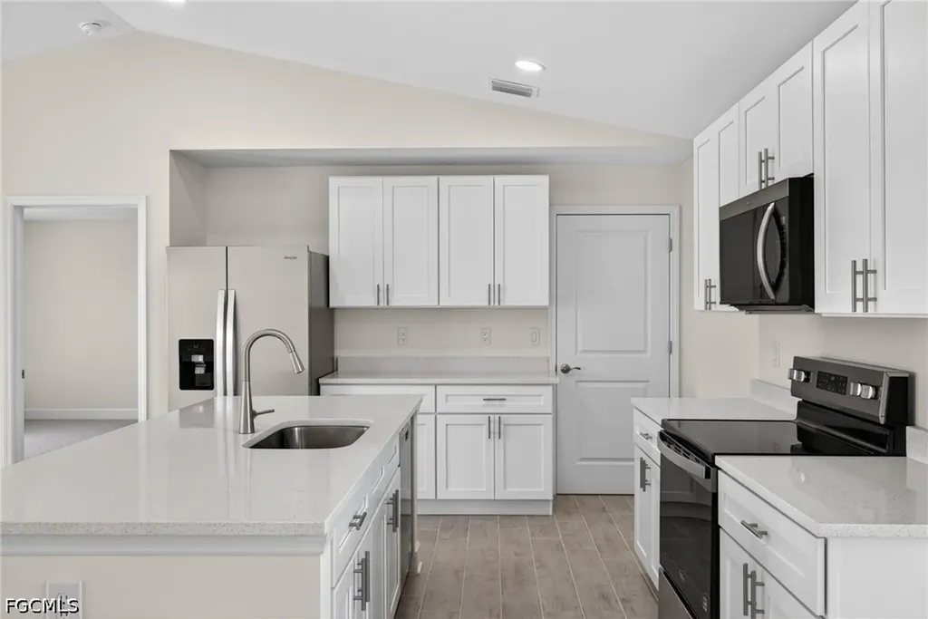2518 NW 19th Place Cape Coral FL 33993