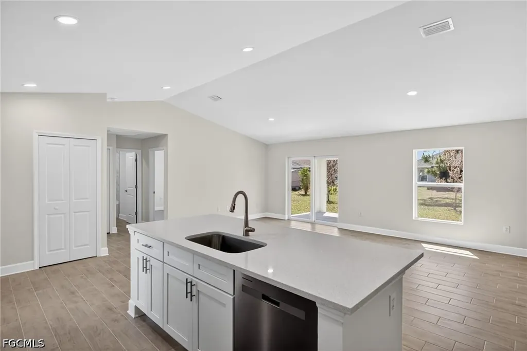 2518 NW 19th Place Cape Coral FL 33993