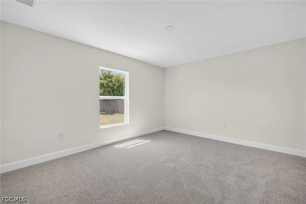 2518 NW 19th Place Cape Coral FL 33993