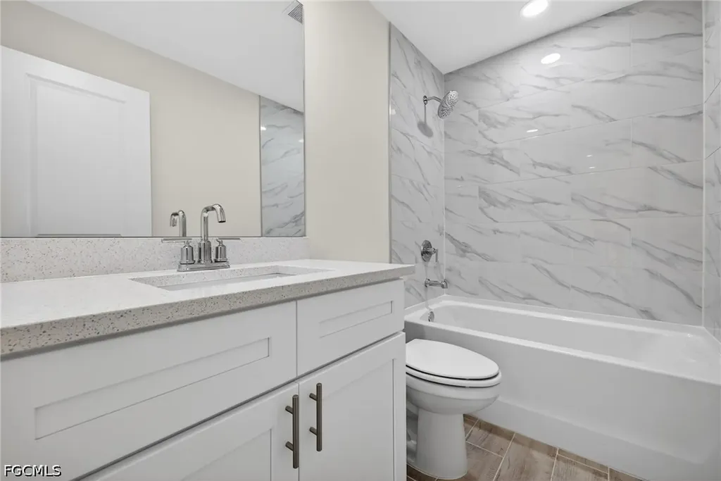 2518 NW 19th Place Cape Coral FL 33993