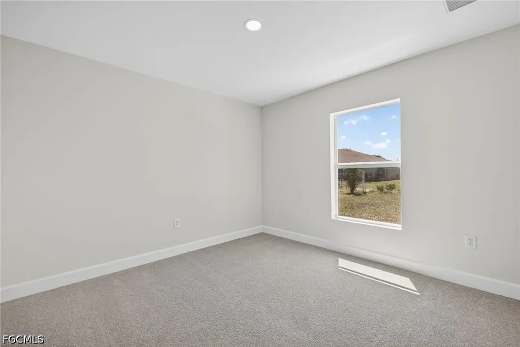 2518 NW 19th Place Cape Coral FL 33993