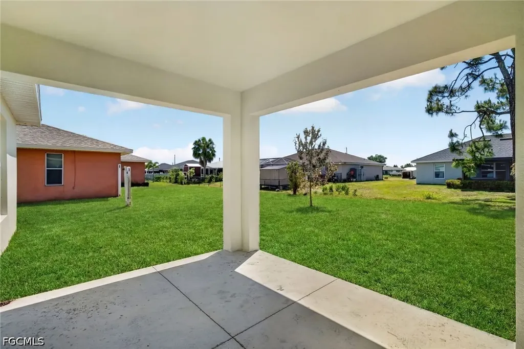 2518 NW 19th Place Cape Coral FL 33993