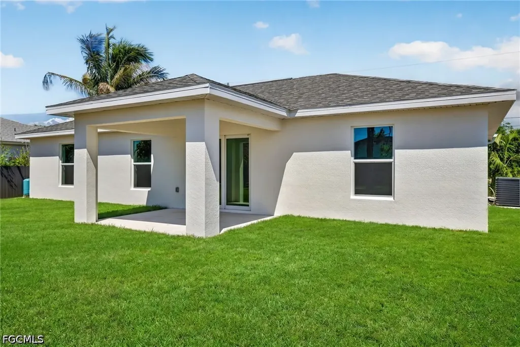 2518 NW 19th Place Cape Coral FL 33993