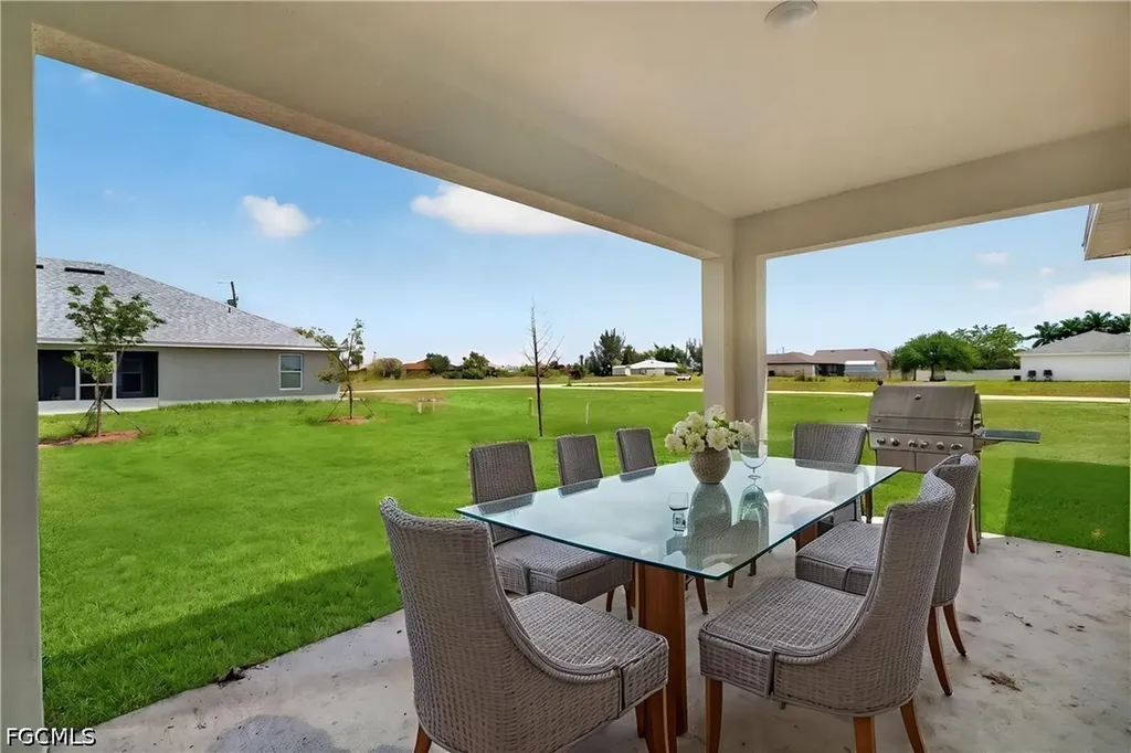 2518 NW 19th Place Cape Coral FL 33993