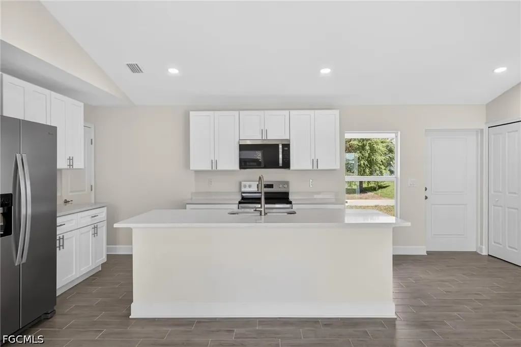 2518 NW 19th Place Cape Coral FL 33993