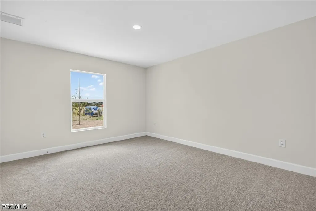 1726 NW 3rd Street Cape Coral FL 33993