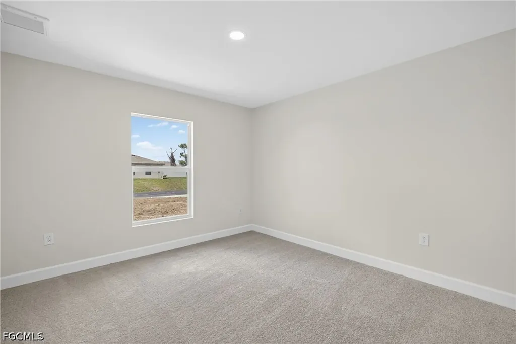 1726 NW 3rd Street Cape Coral FL 33993
