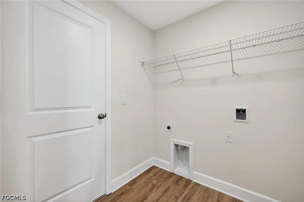 1726 NW 3rd Street Cape Coral FL 33993