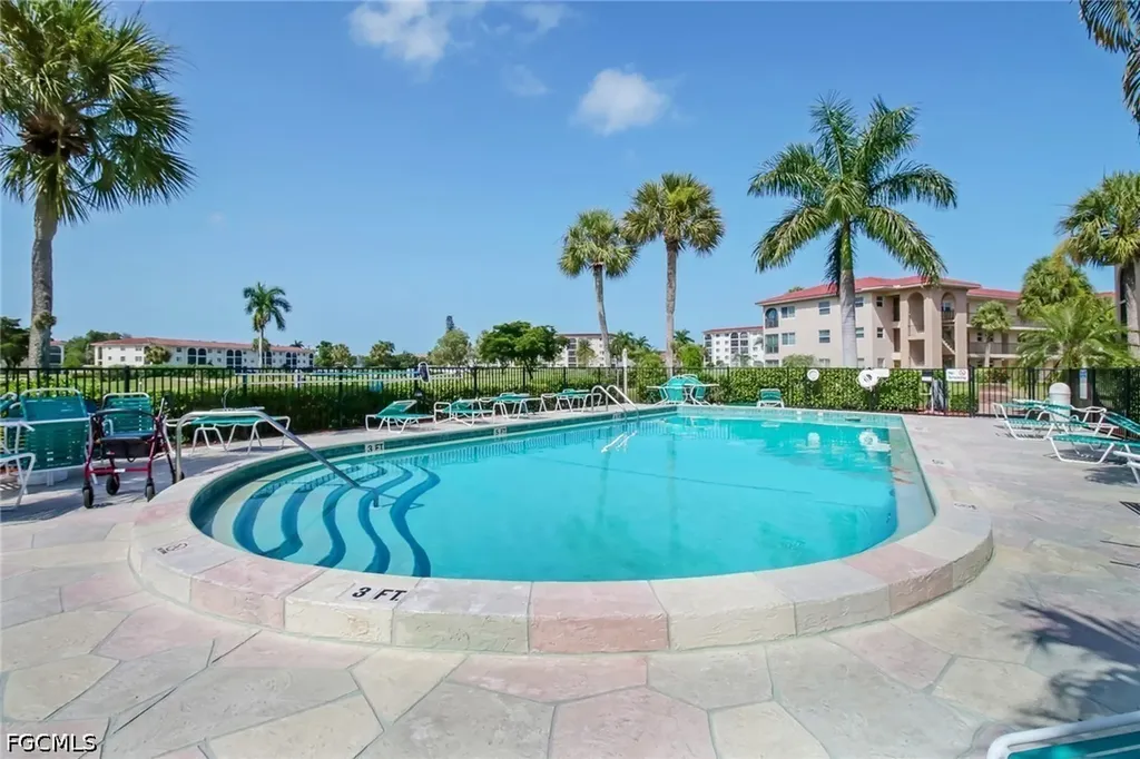 9 High Point Circle N Naples FL 34103