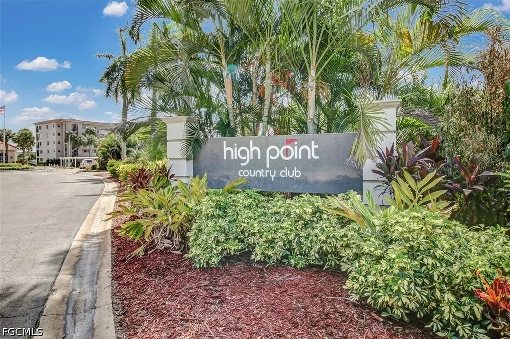 9 High Point Circle N Naples FL 34103