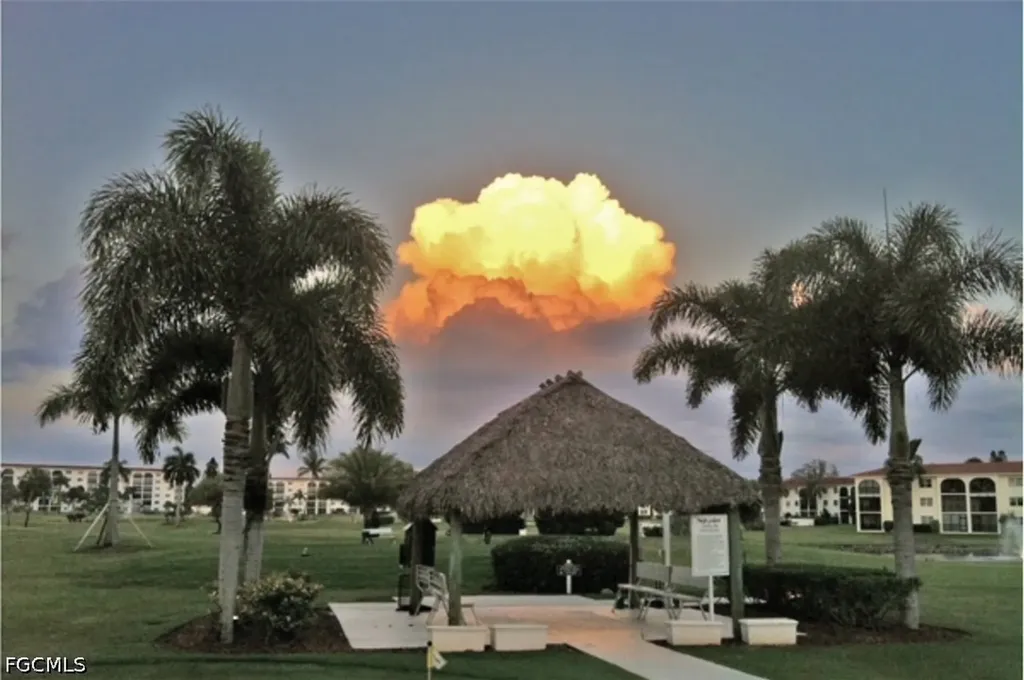 9 High Point Circle N Naples FL 34103