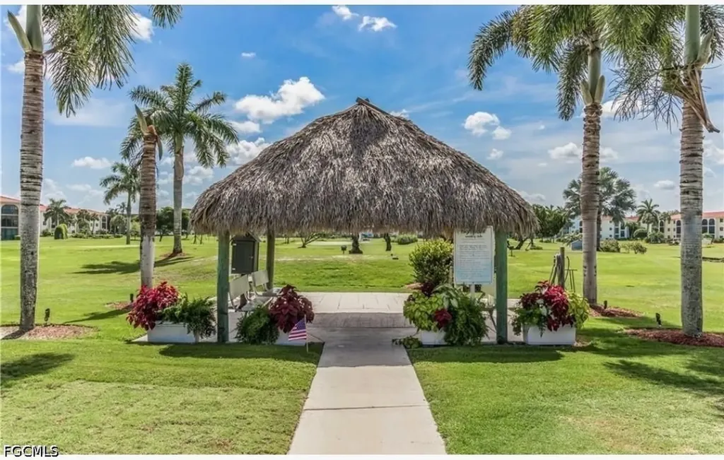 9 High Point Circle N Naples FL 34103