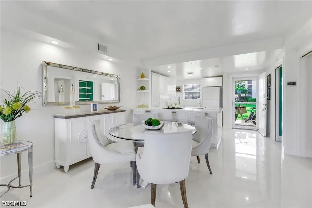 9 High Point Circle N Naples FL 34103
