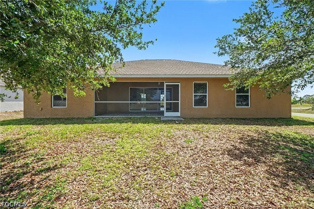 1702 NW 7th Avenue Cape Coral FL 33993