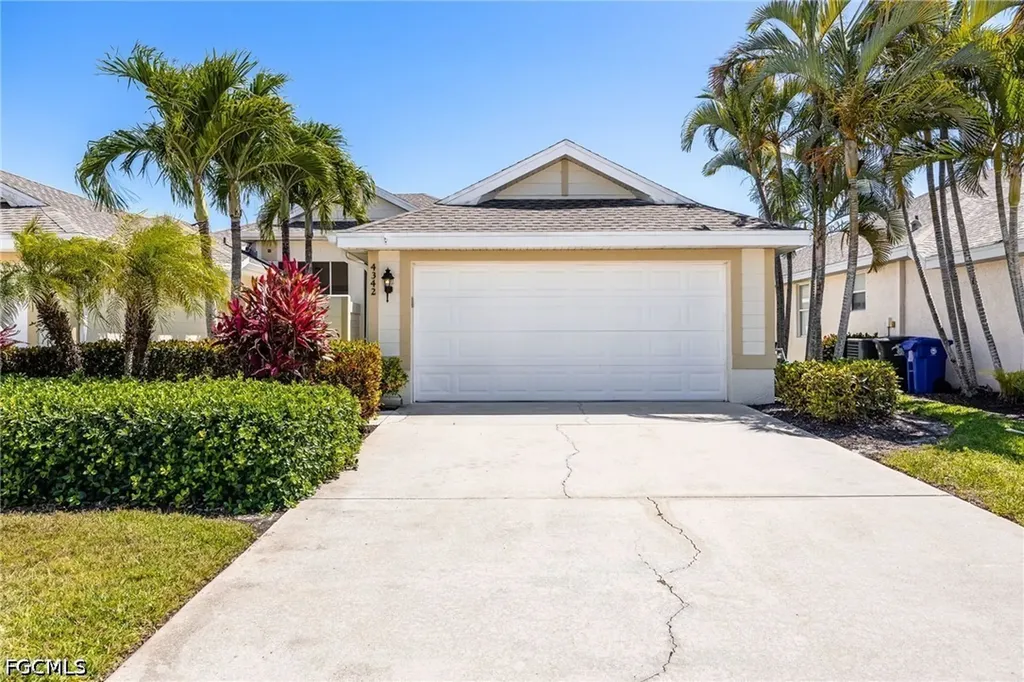 4342 Avian Avenue Fort Myers FL 33916