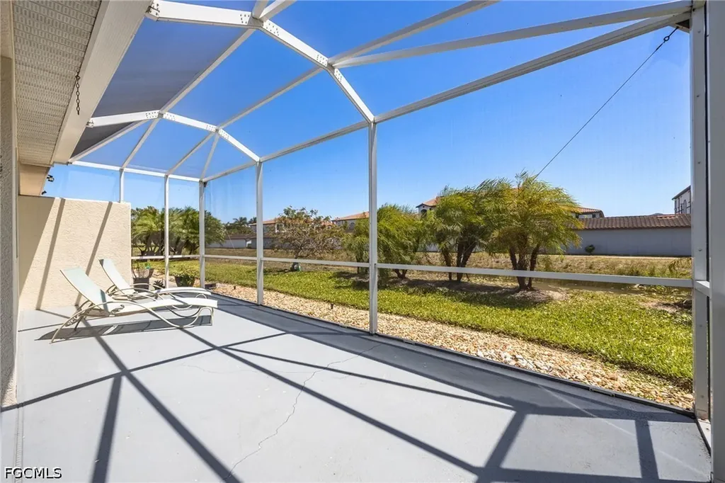 4342 Avian Avenue Fort Myers FL 33916