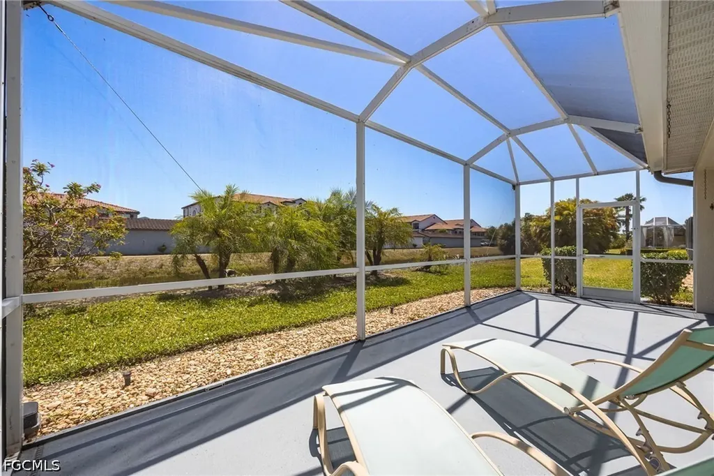 4342 Avian Avenue Fort Myers FL 33916