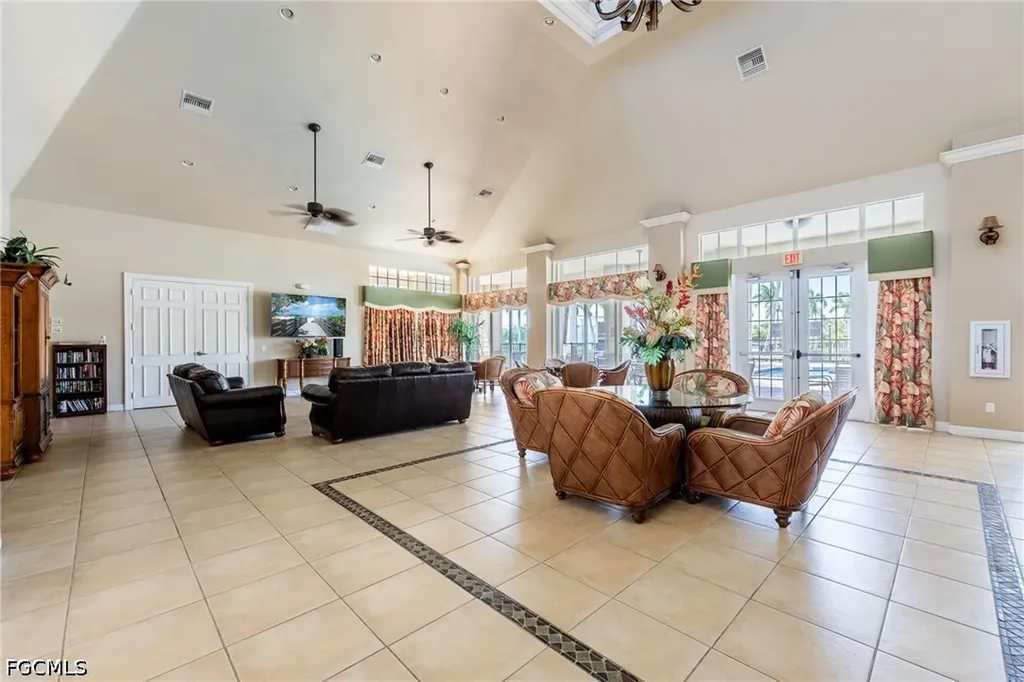 4342 Avian Avenue Fort Myers FL 33916