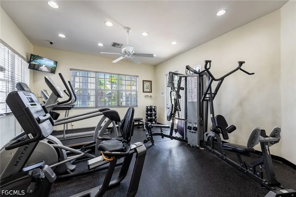 4342 Avian Avenue Fort Myers FL 33916