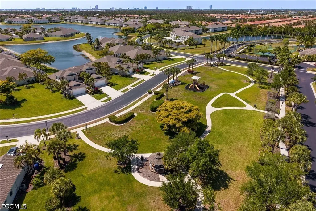 4342 Avian Avenue Fort Myers FL 33916