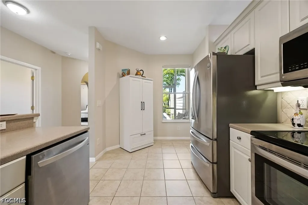 4342 Avian Avenue Fort Myers FL 33916