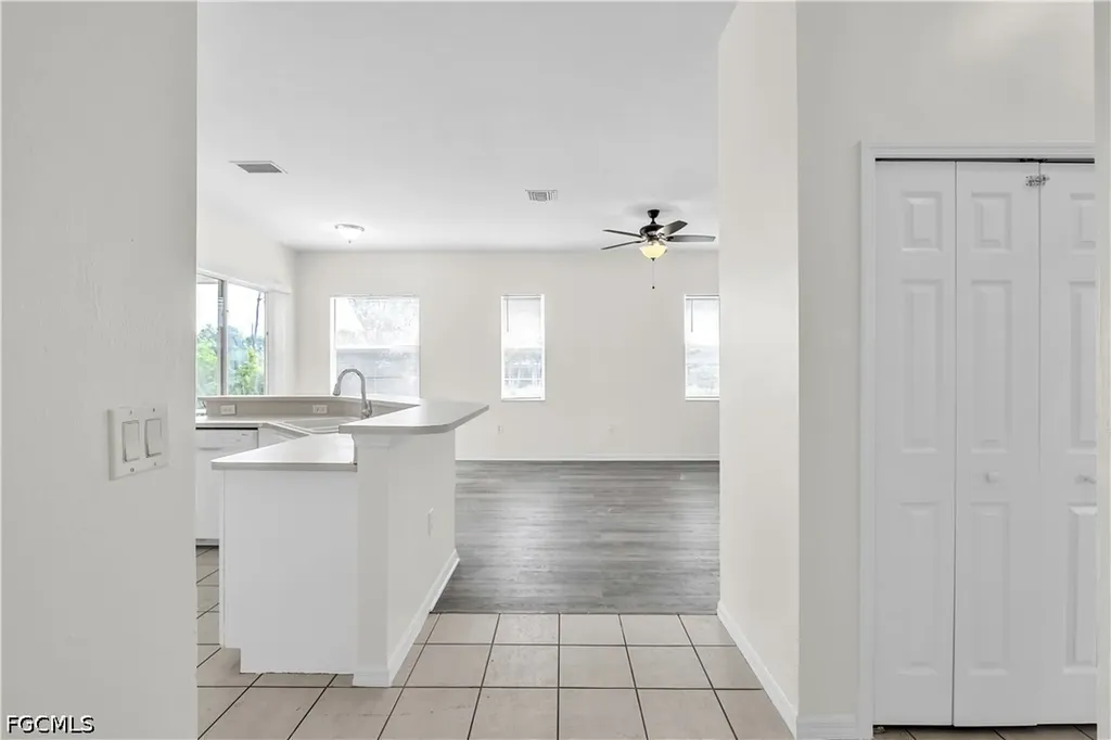 1413 SW 3rd Avenue Cape Coral FL 33991