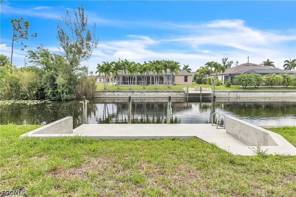 1413 SW 3rd Avenue Cape Coral FL 33991